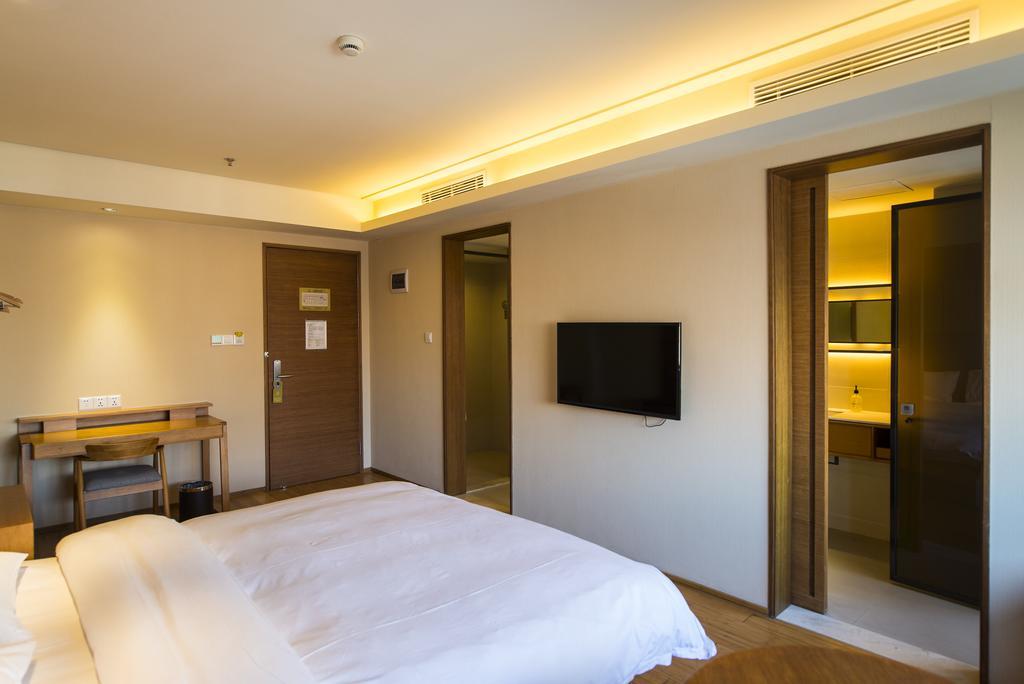 Ji Hotel Shanghai Xujiahui Екстериор снимка