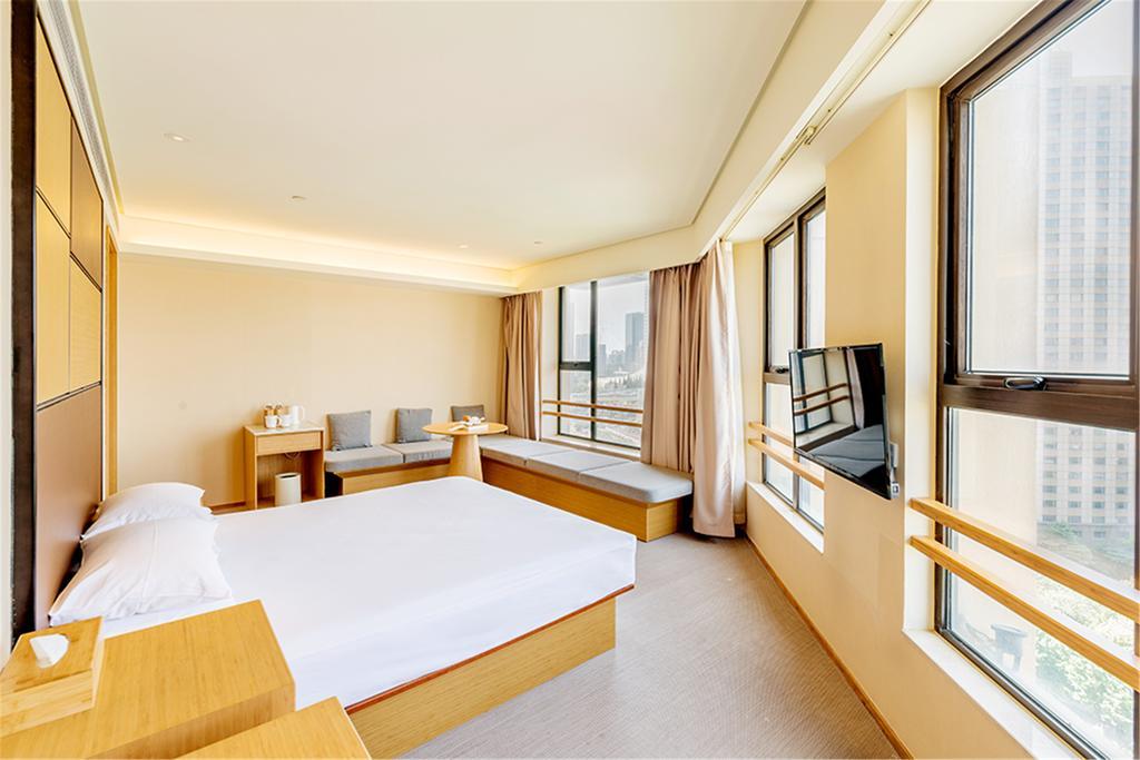 Ji Hotel Shanghai Xujiahui Екстериор снимка